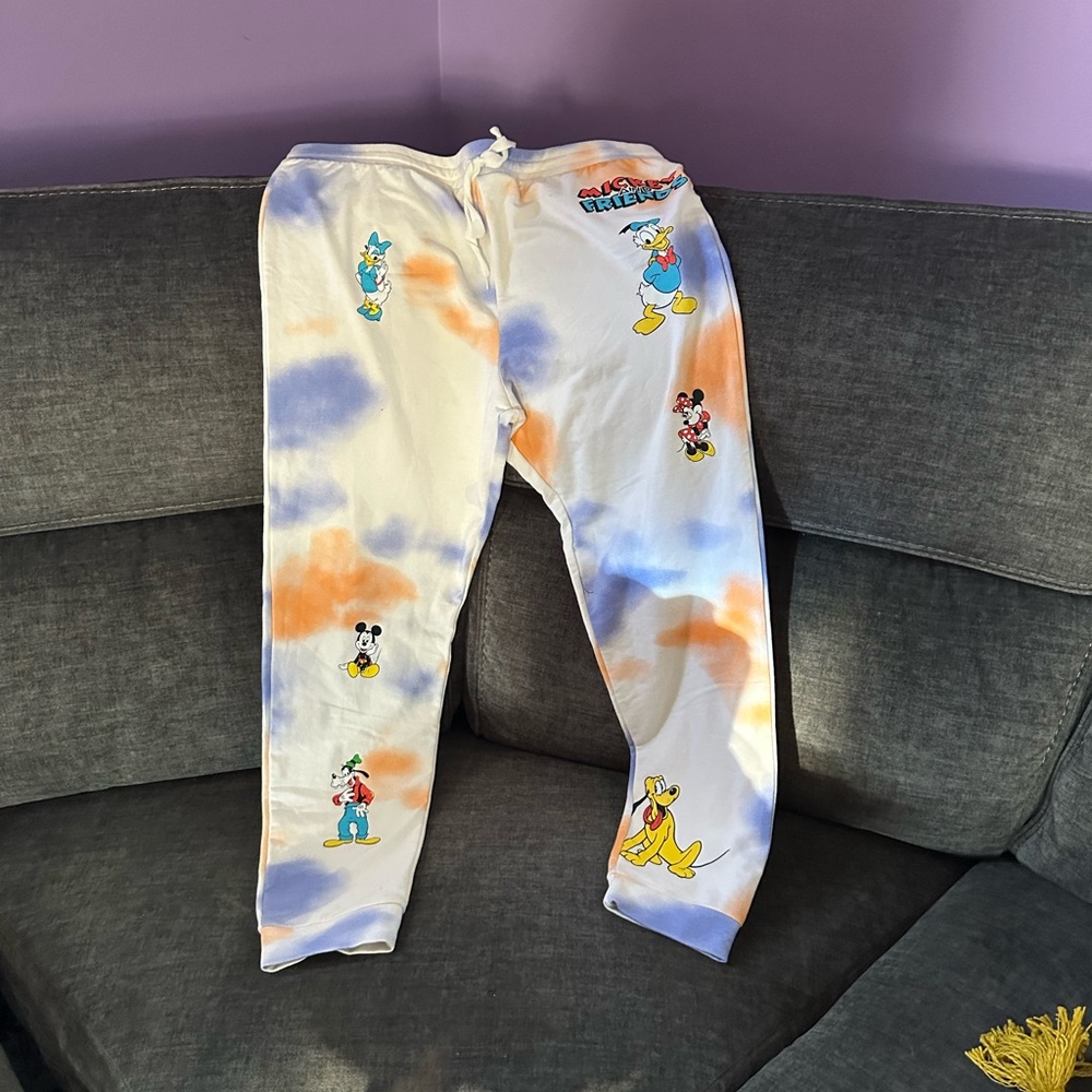 Women’s Mickey and Friends pants size XL
